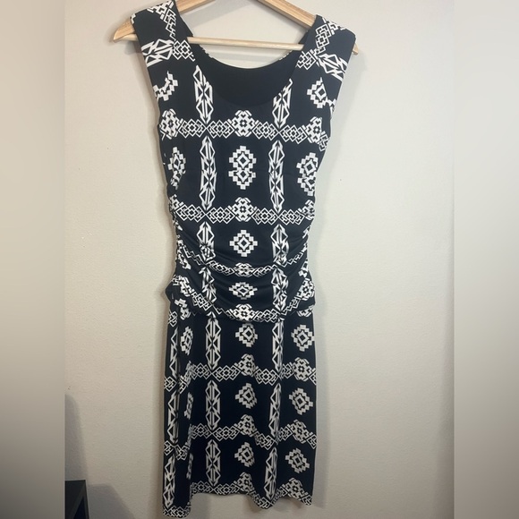 INC International Concepts Black and White Dress - Picture 5 of 8